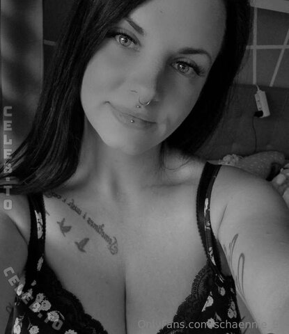 Schaennie_95 nude photo 15
