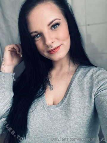 Schaennie_95 nude photo 10