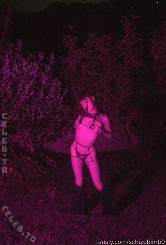 schizobimb0 nude photo 3