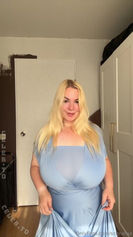 Schnataa nude photo 1