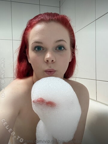 SchwangereDeutsche nude photo 1
