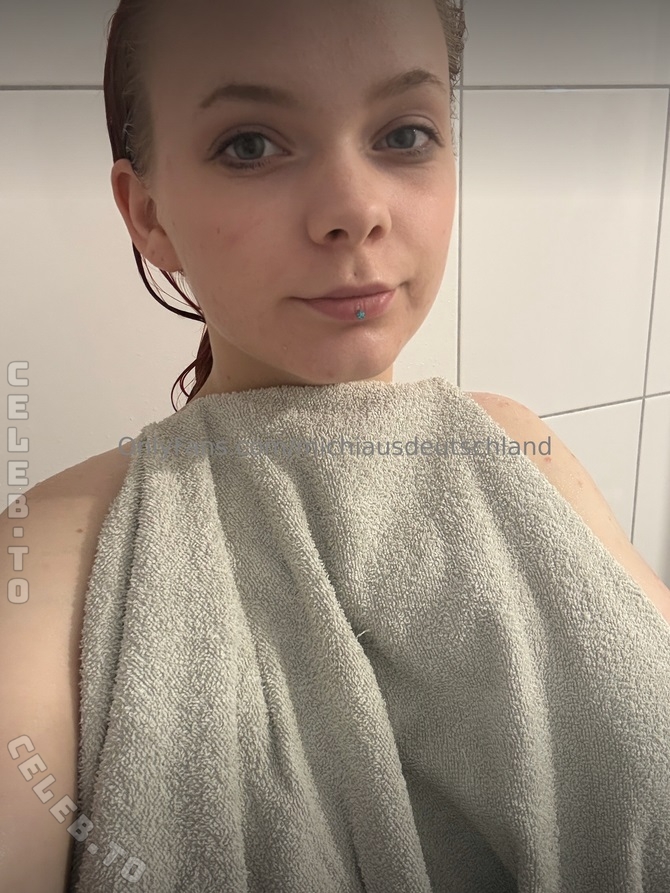 SchwangereDeutsche nude photo 1