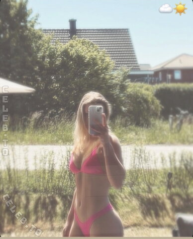 Schwester Anna nude photo 1