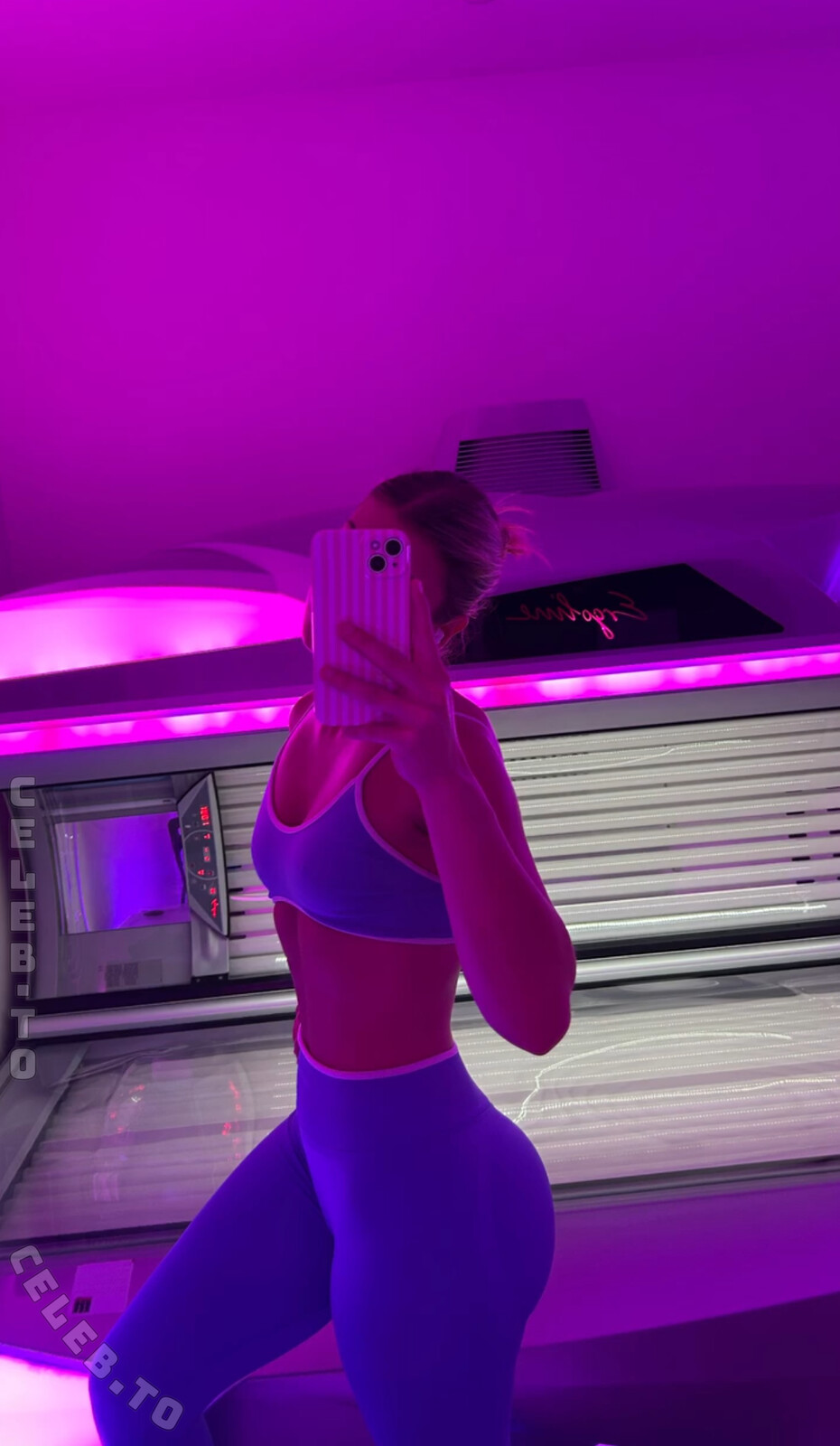Schwester Anna nude photo 1