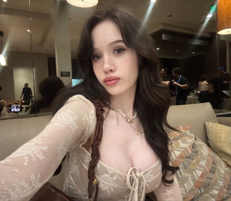 Seckooh nude photo 2