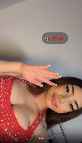 sel.444 nude photo 2