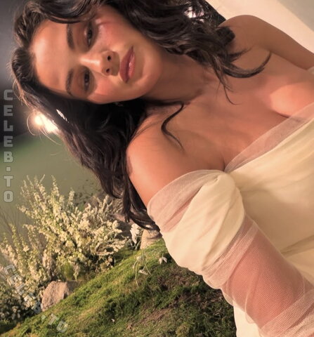 Selena Gomez Sexy (2 photos)