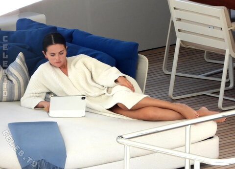Selena Gomez in an Off-White Robe on Her Italian Yacht Trip July 2026