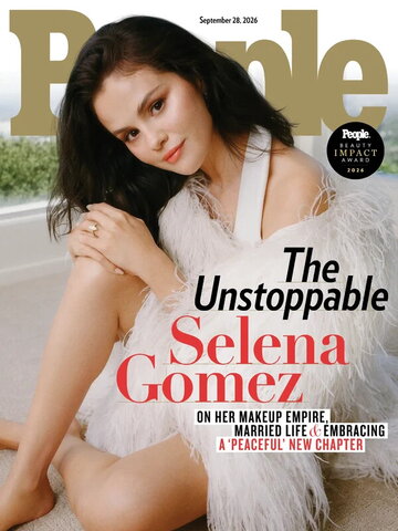 Selena Gomez nude photo 30