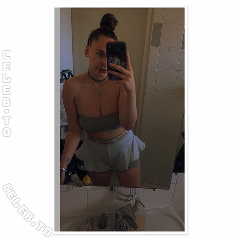 Selina Marie Gigerl nude photo 10