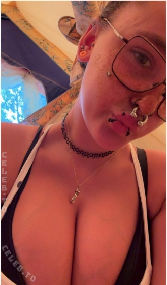 Selina Marie Gigerl nude photo 3