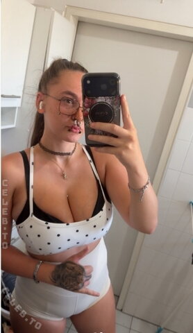 Selina Marie Gigerl nude photo 2