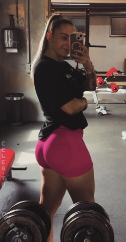 Sellikoide – This magnificent ass 🍑 🥵