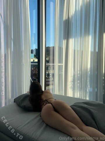 Selma_ko nude photo 2