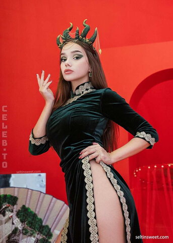 Seltin nude photo 21