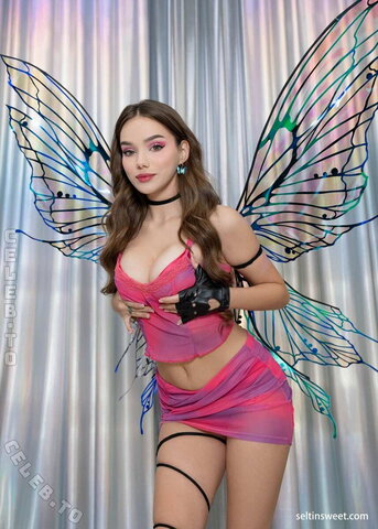Seltin Sexy (3 photos)