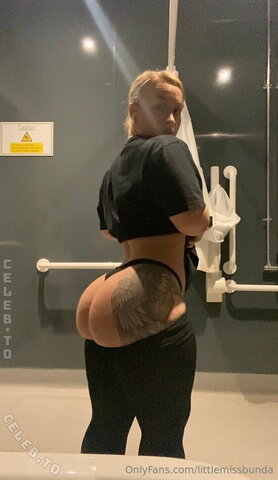 Senna Whiteman nude photo 10