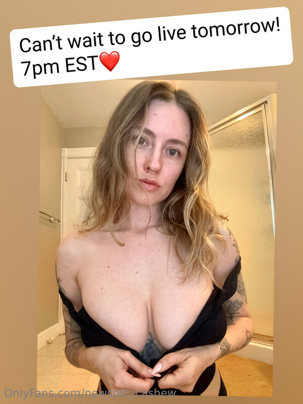 SensitiveCashew nude photo 8