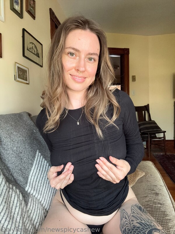 SensitiveCashew nude photo 13
