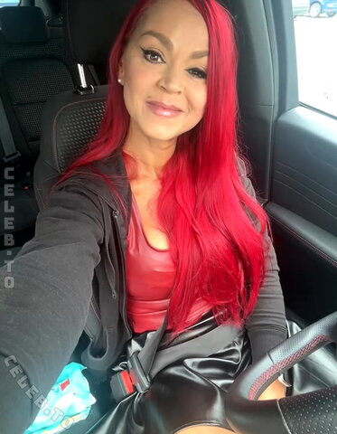 Sensual_Marie always horny on the go