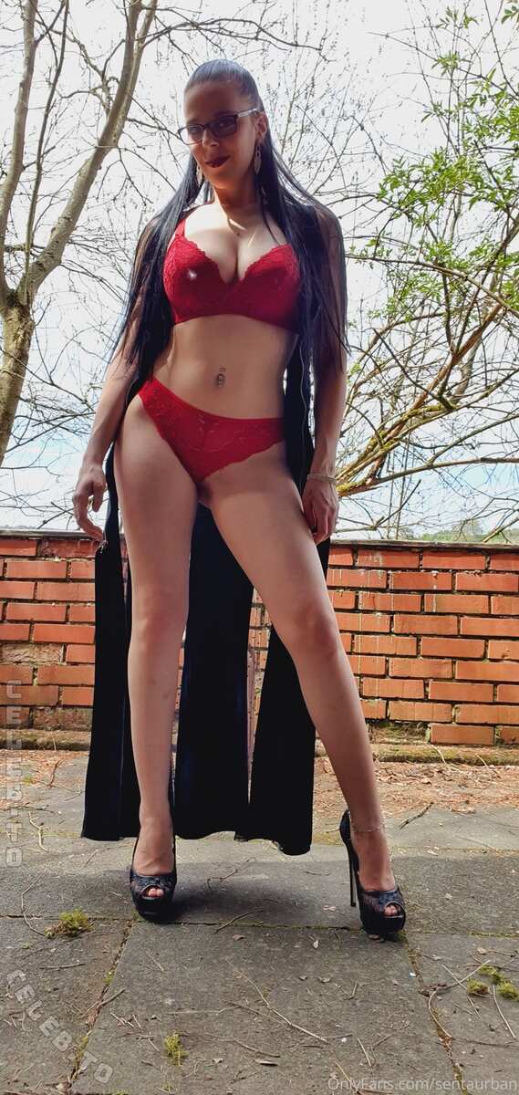 Senta_Kristall aka Sentaurban19 nude photo 3