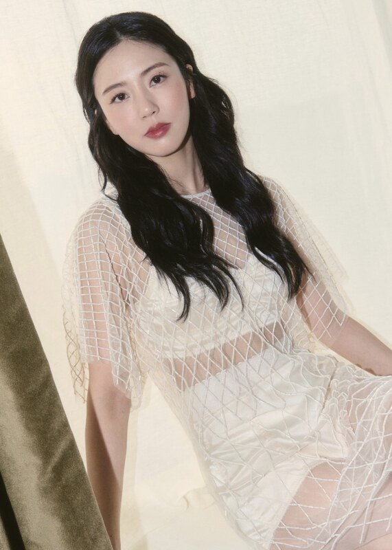 Seoyeon Jang nude photo 12