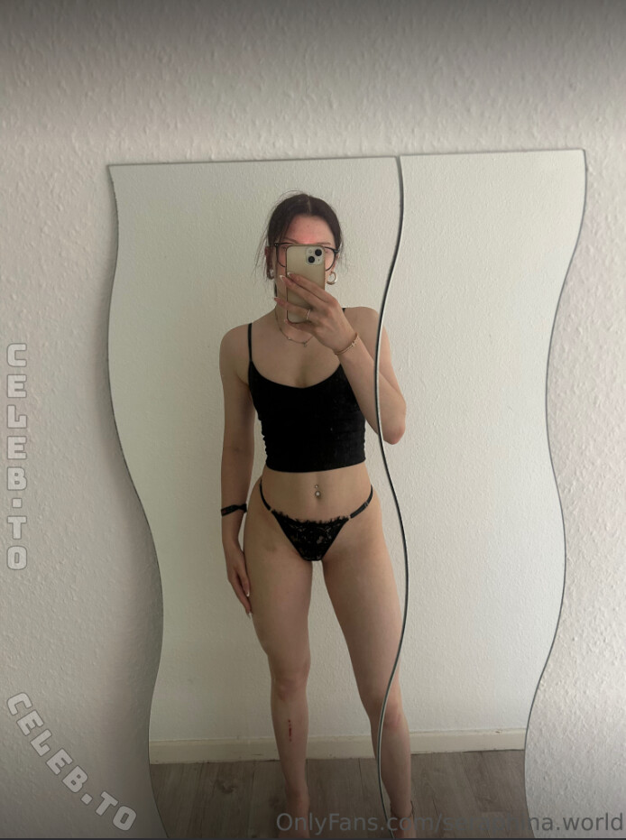 seraphina.world nude photo 3