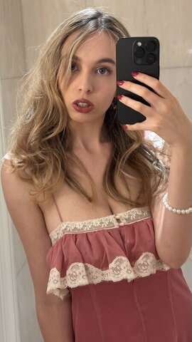 Serena Skybourne nude photo 13
