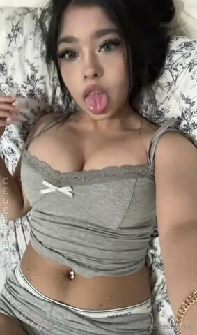 serenasums nude photo 15