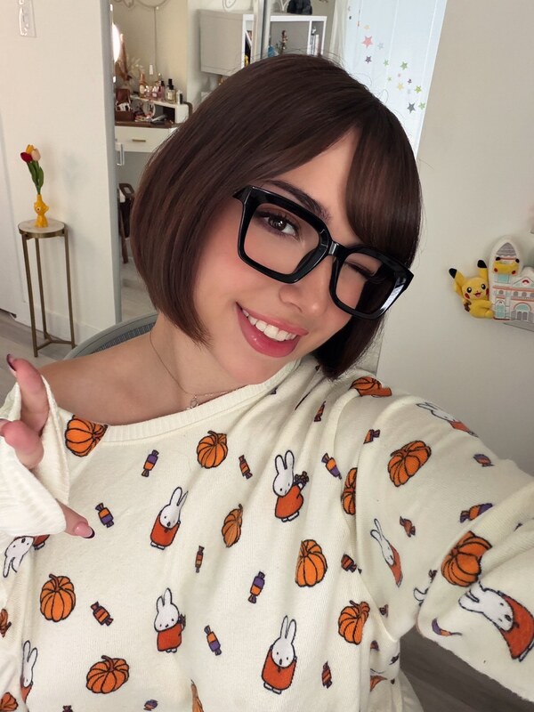 Serinide Social Media Thread nude photo 2