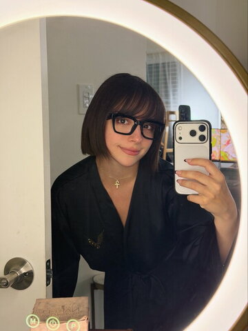 Serinide Social Media Thread nude photo 14