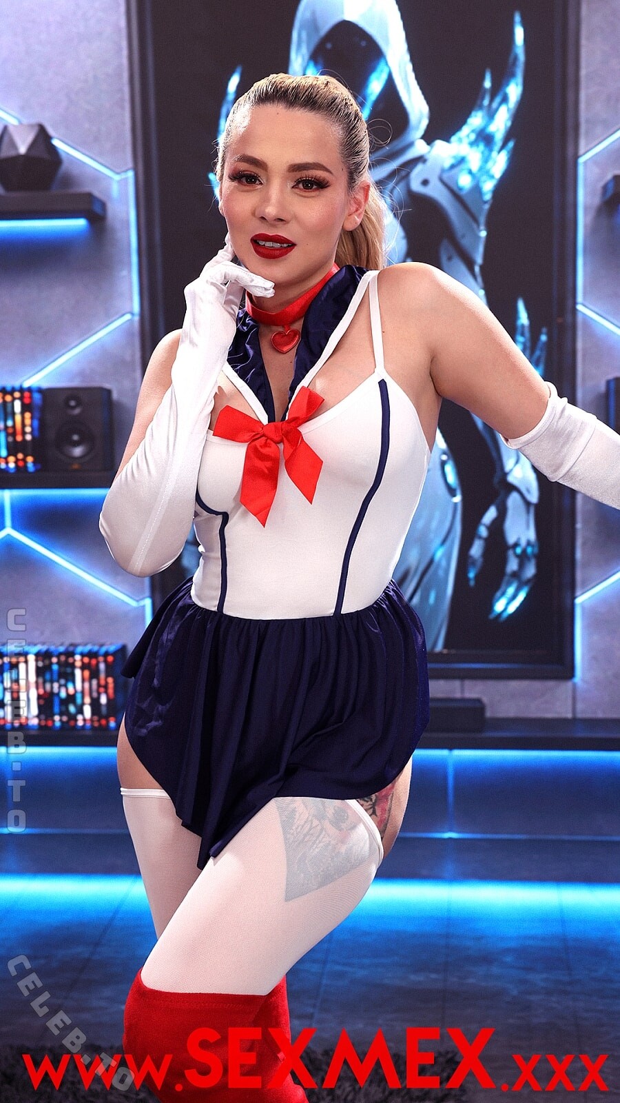 SexMex nude photo 3