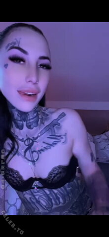 Sexy Benzi nude photo 1