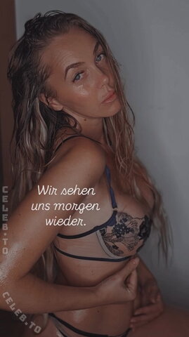 Sexy Julia Sexy (3 photos)