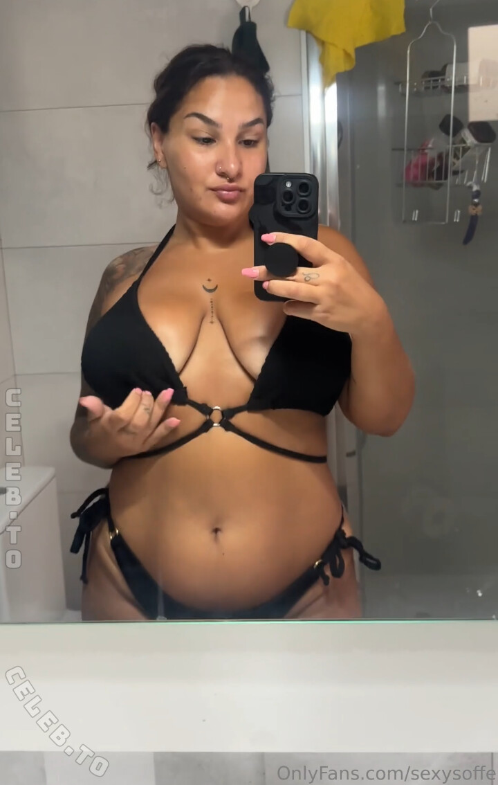 Sexy Soffe nude photo 1