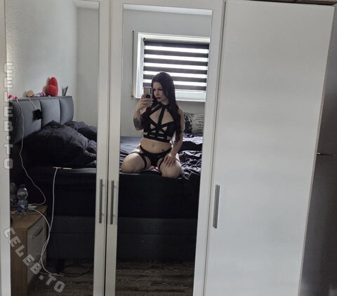 SexyJacky98 nude photo 9