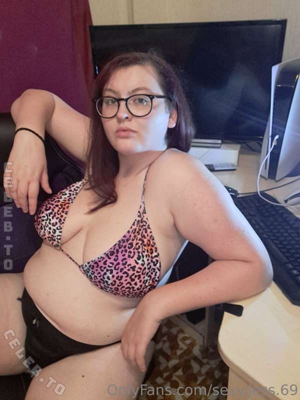 Sexyjess69 nude photo 18