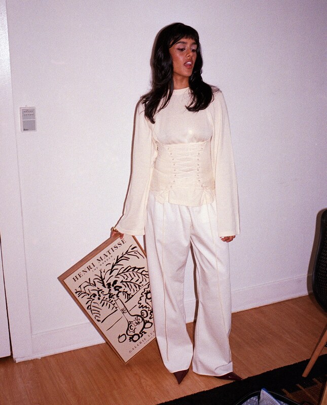 Shabana Azeez nude photo 9