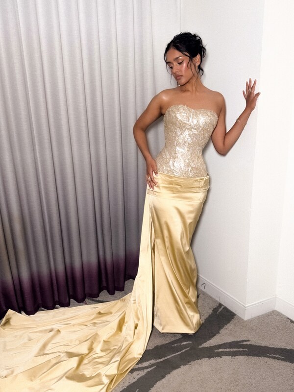 Shabana Azeez nude photo 1