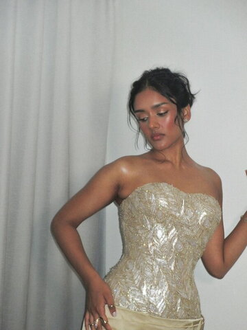 Shabana Azeez nude photo 9