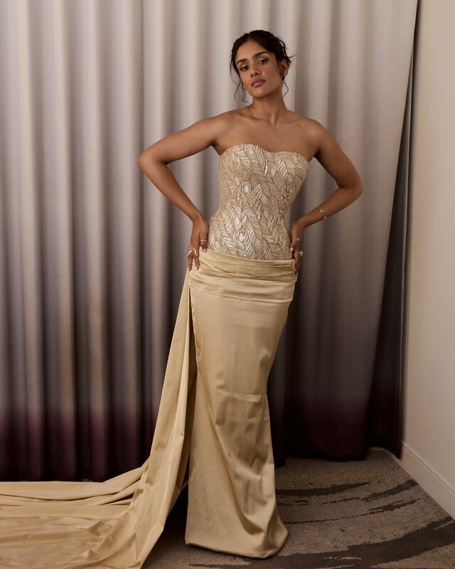 Shabana Azeez nude photo 7