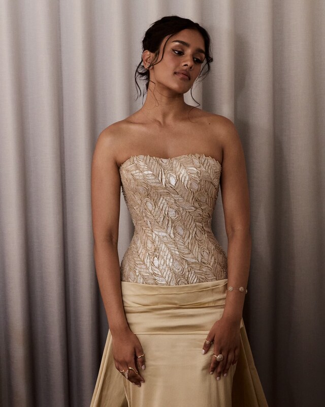 Shabana Azeez nude photo 10