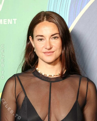 Shailene Woodley nude photo 2