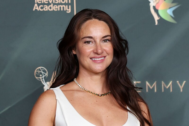 Shailene Woodley nude photo 1