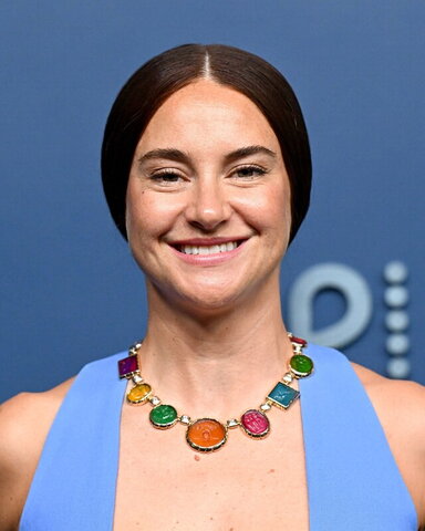 Shailene Woodley nude photo 39