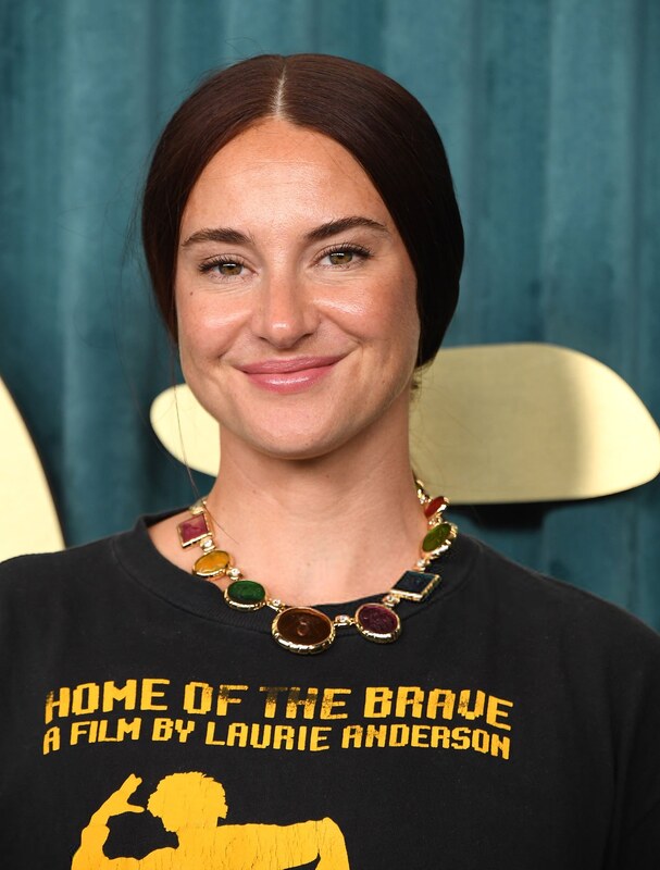 Shailene Woodley nude photo 21