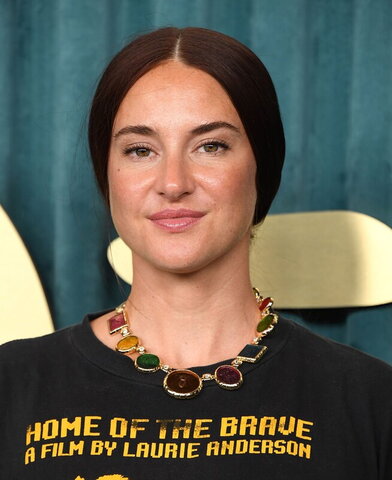 Shailene Woodley nude photo 12