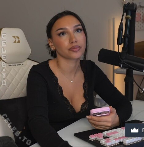 shakiravv nude photo 60