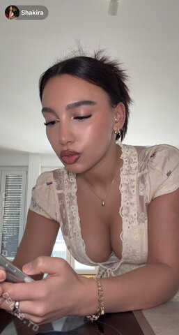 shakiravv Fresh (19 photos)