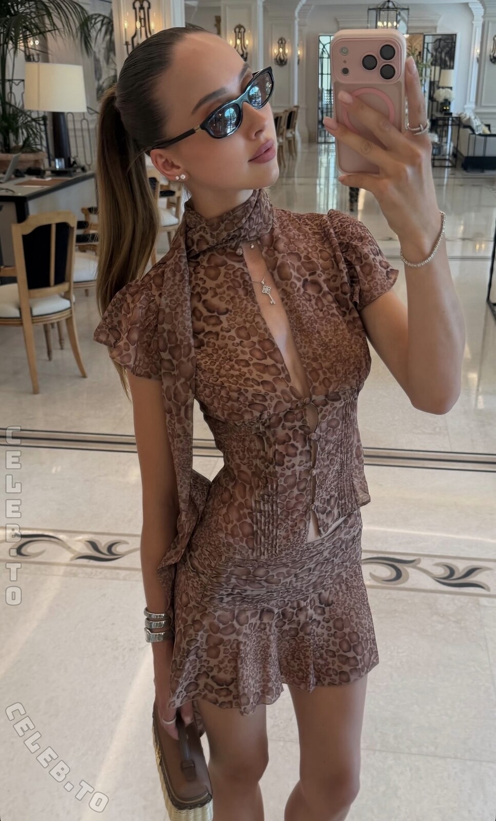 Shania Geiss nude photo 1